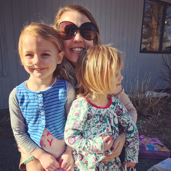 Meet your Posher, Sara - Picture 6 of 10